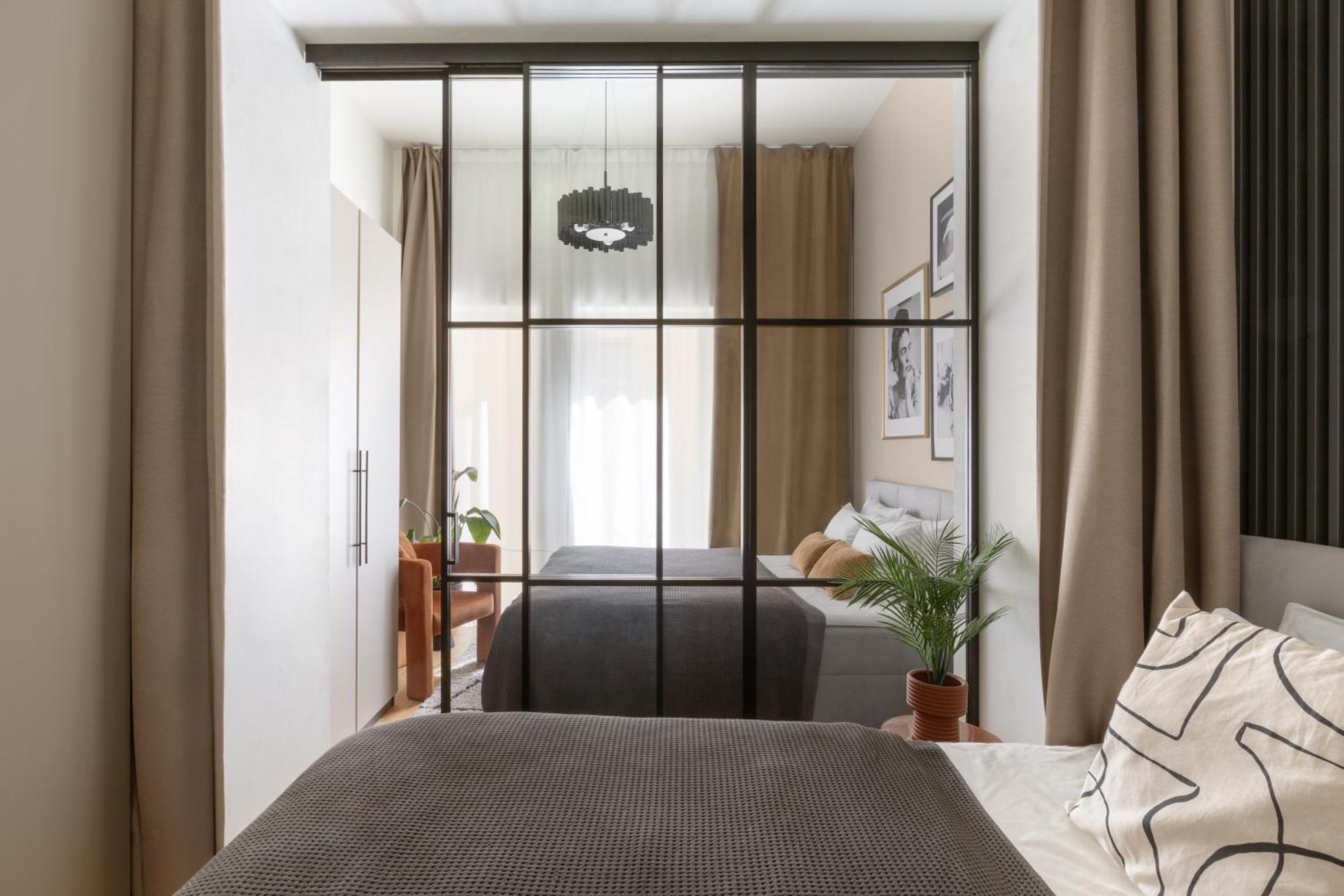 Turnkey I Republic Square Apartments Prag Rum bild